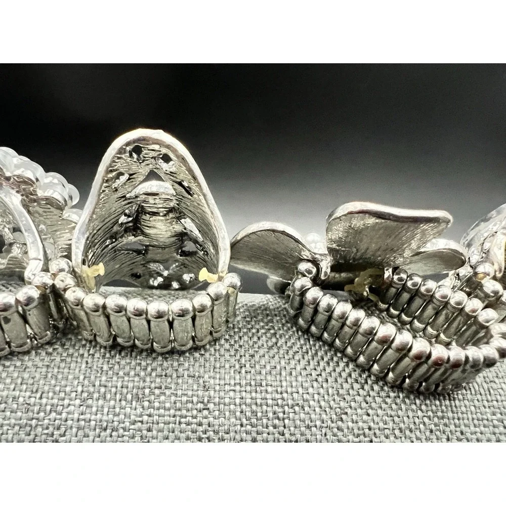 Silver Tone Stretch Ring Lot 5pc Floral Rhinestone Pearl Size 6-9 Goth